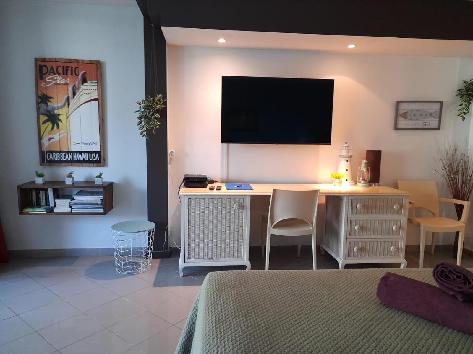 Ilet Bleu Studio Cosy Rdc Vue Mer Et Jardin - Acces Direct Plage Le Gosier  Exteriör bild
